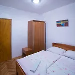 In With Balcony, Air Condition, Wifi Apartment
