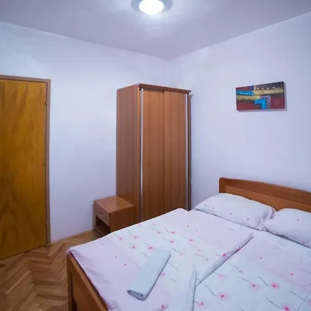 In With Balcony, Air Condition, Wifi شقة