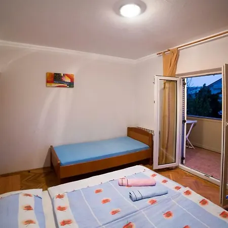 Apartman In With Balcony, Air Condition, Wifi *