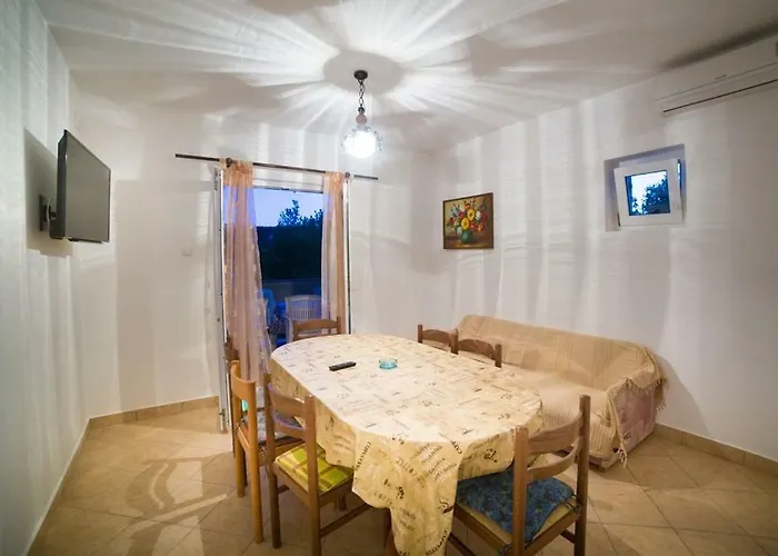 In With Balcony, Air Condition, Wifi